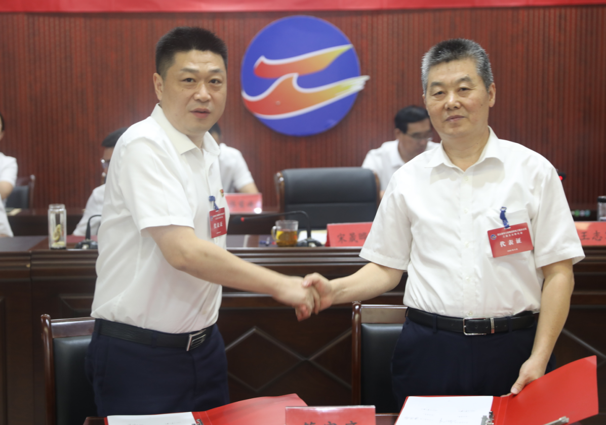 1662710477315002564.png 1662687002586081652.png